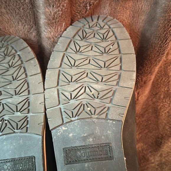 COLUMBIA Black Suede Waterproof Slip On Ankle Boot Sz 9 - Picture 12 of 14